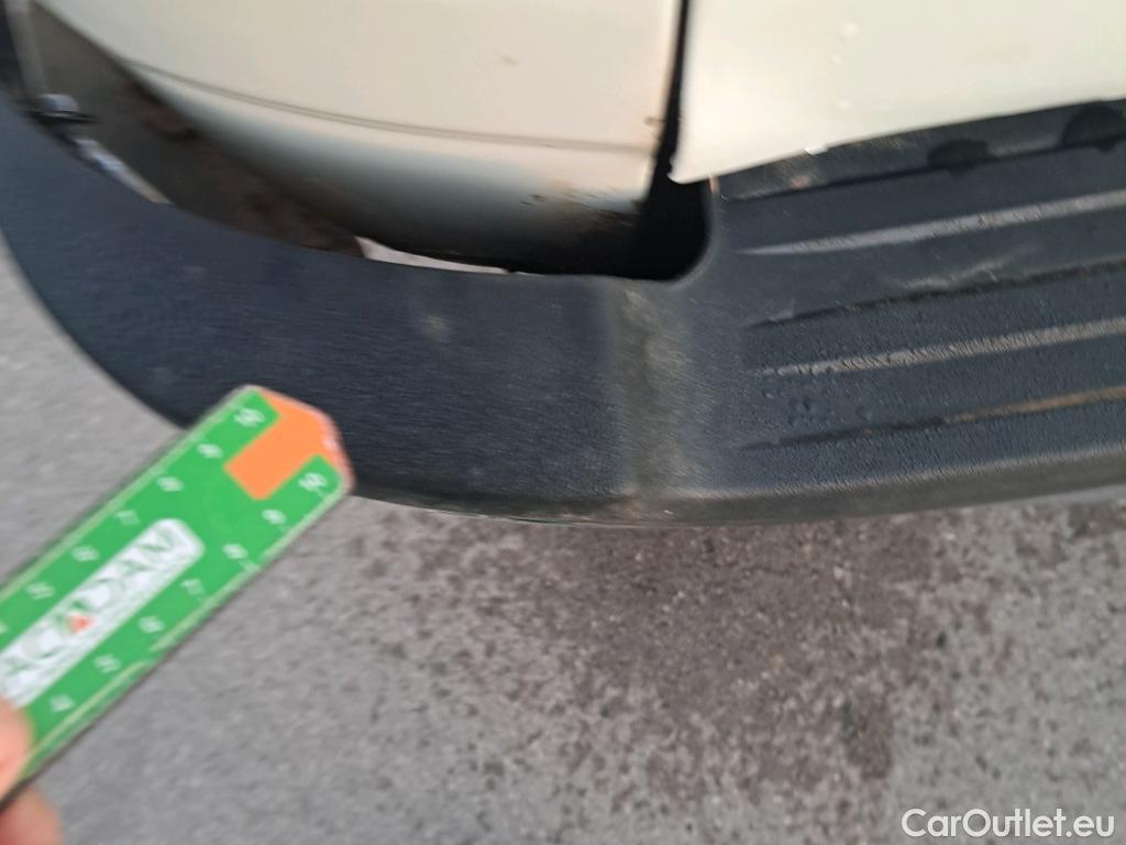  Toyota  Hilux TOYOTA  / 2020 / 4P / pickup 2.8 D-4D 150kW (204CV) Cabina Doble VX #12