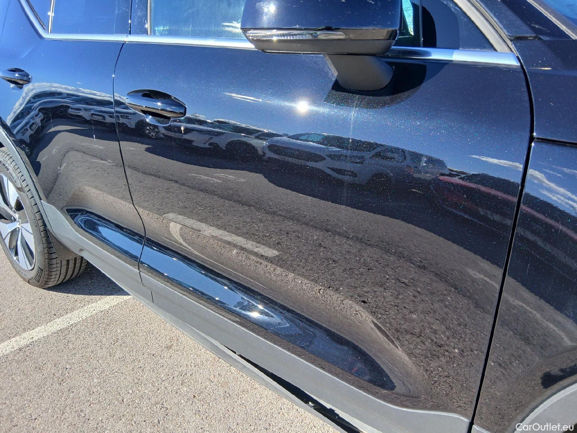  Volvo  XC 40 VOLVO XC40 / 2021 / 5P / todoterreno 1.5 T4 Recharge PHEV Core Auto #39