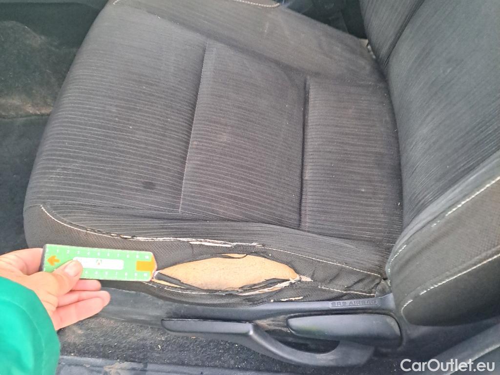  Toyota  Hilux TOYOTA  / 2020 / 4P / pickup 2.8 D-4D 150kW (204CV) Cabina Doble VX #1