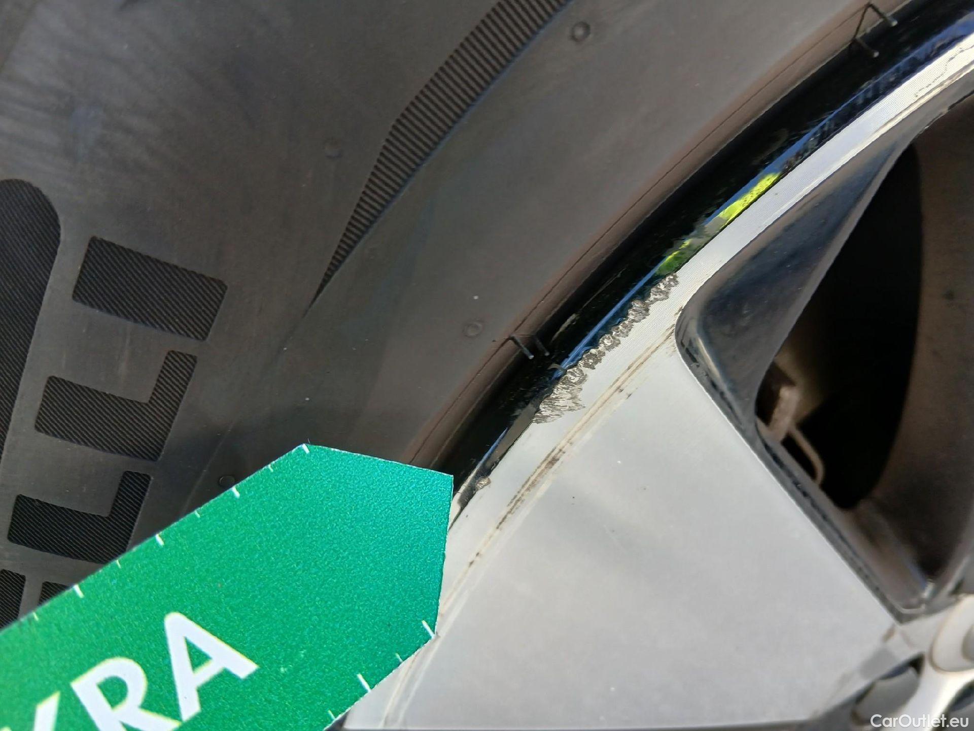  Volvo  XC 40 VOLVO XC40 / 2021 / 5P / todoterreno 1.5 T4 Recharge PHEV Core Auto #12