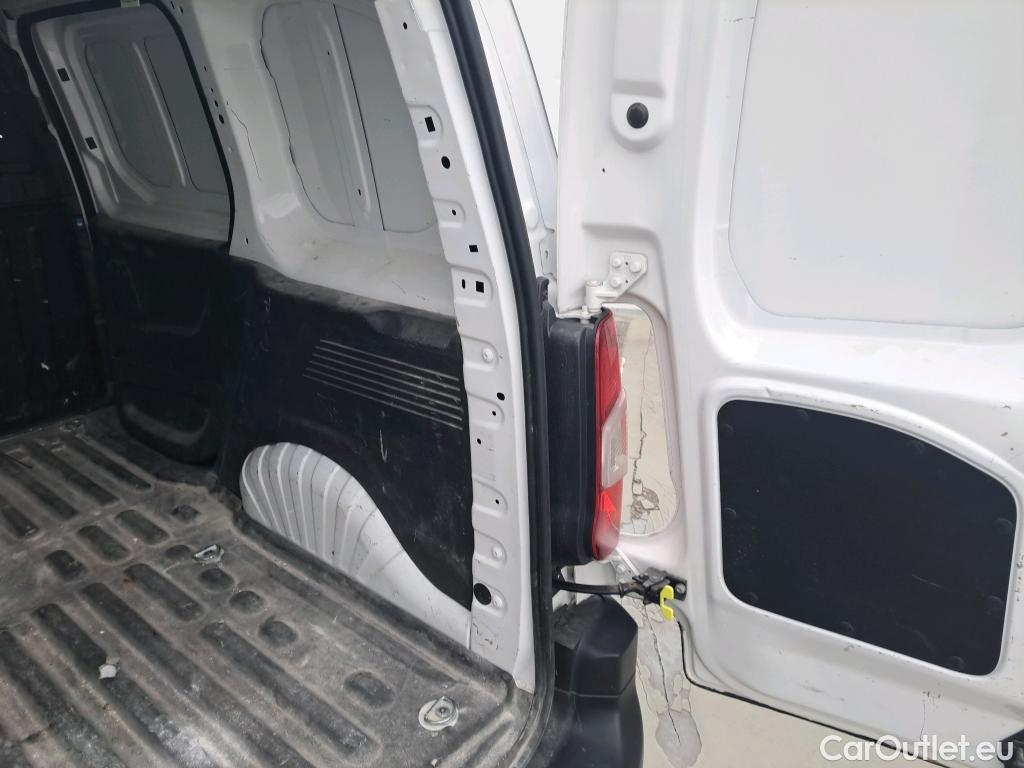  Citroen  Berlingo CITROEN  / 2018 / 3P / furgón derivado de turismo Talla M BlueHDi 73kW CONTROL #24