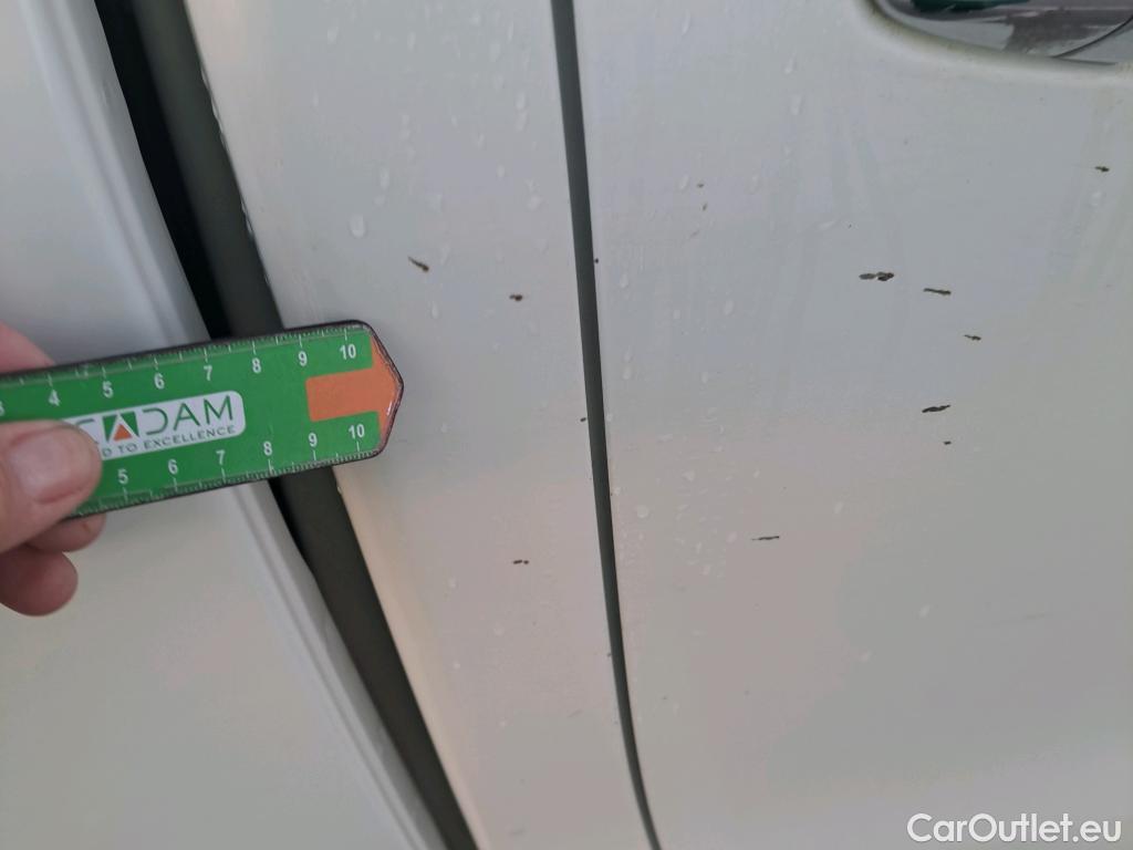  Toyota  Hilux TOYOTA  / 2020 / 4P / pickup 2.8 D-4D 150kW (204CV) Cabina Doble VX #48