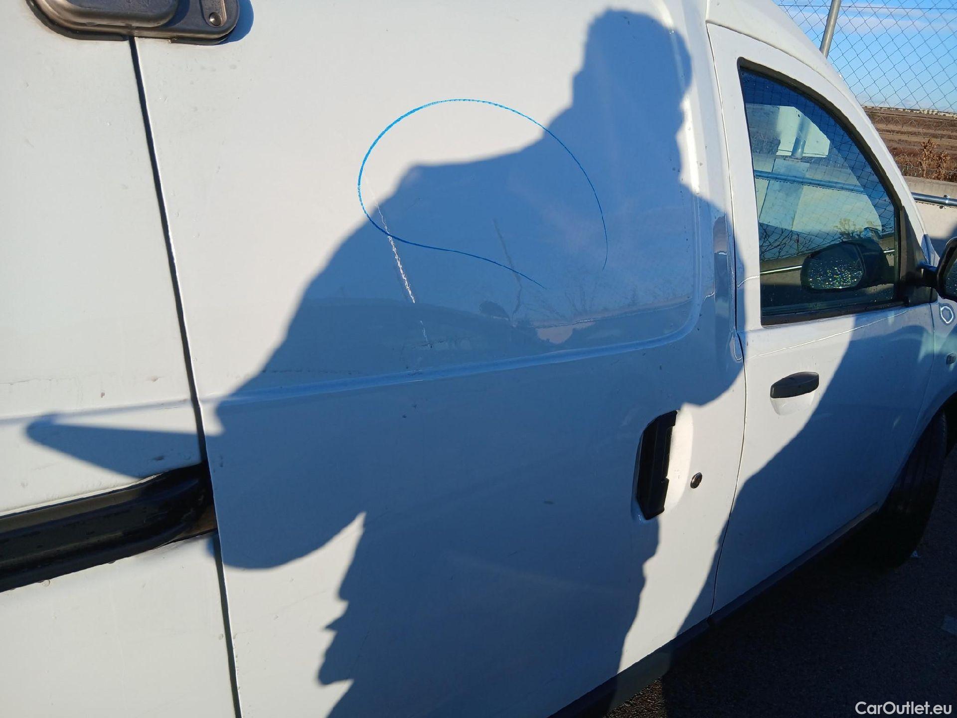  Dacia  Dokker DACIA  / 2013 / 4P / furgón derivado de turismo Van Essential 1.6 80kW (110CV) ECO-G #43