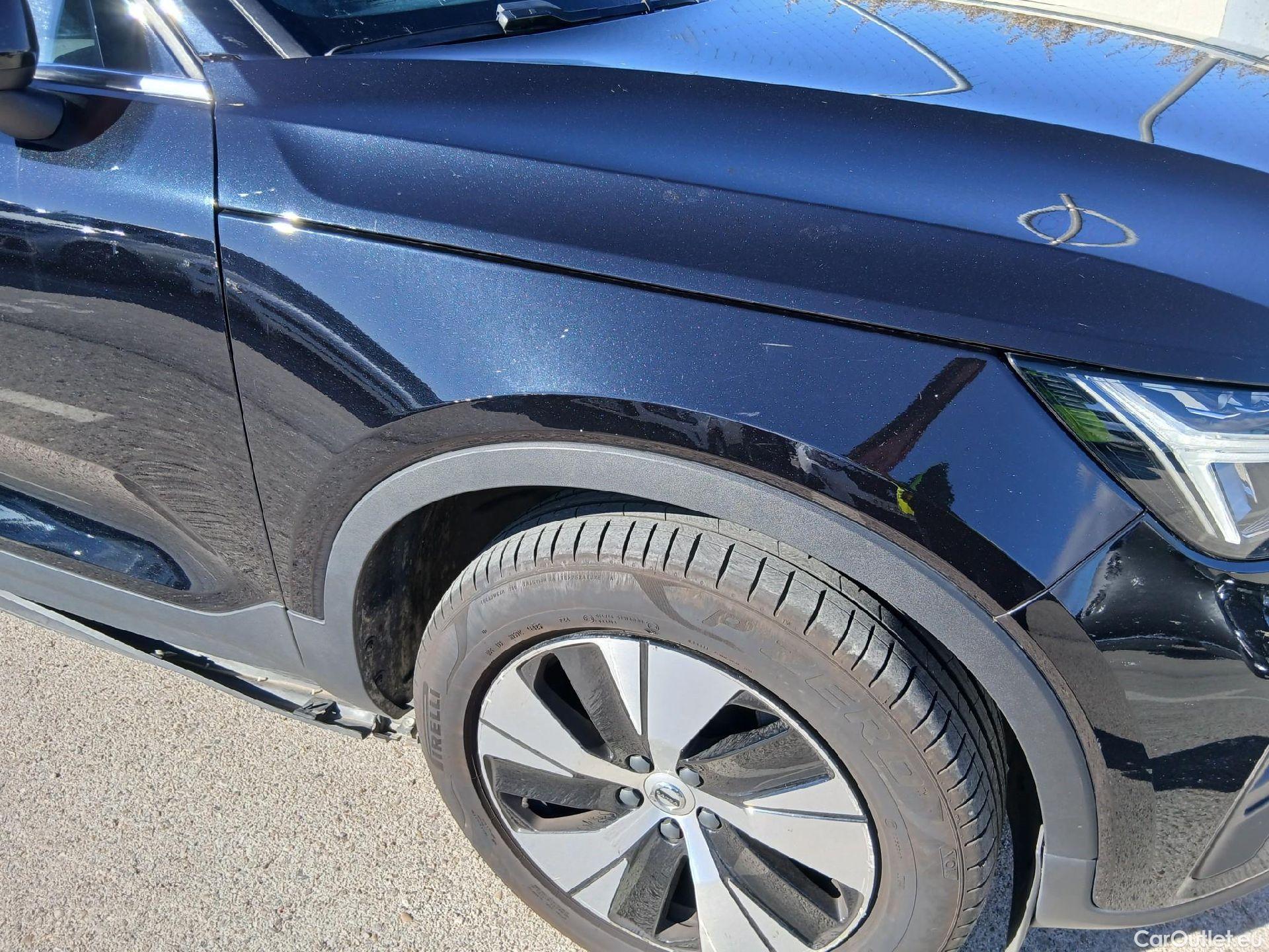  Volvo  XC 40 VOLVO XC40 / 2021 / 5P / todoterreno 1.5 T4 Recharge PHEV Core Auto #52