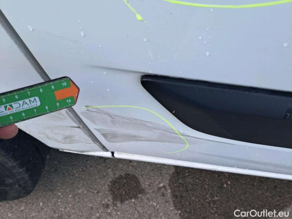  Ford  Transit FORD  Custom / 2012 / 4P / furgón 340 L1 Van Trend Plug-in Hybrid 92,9 kW #24