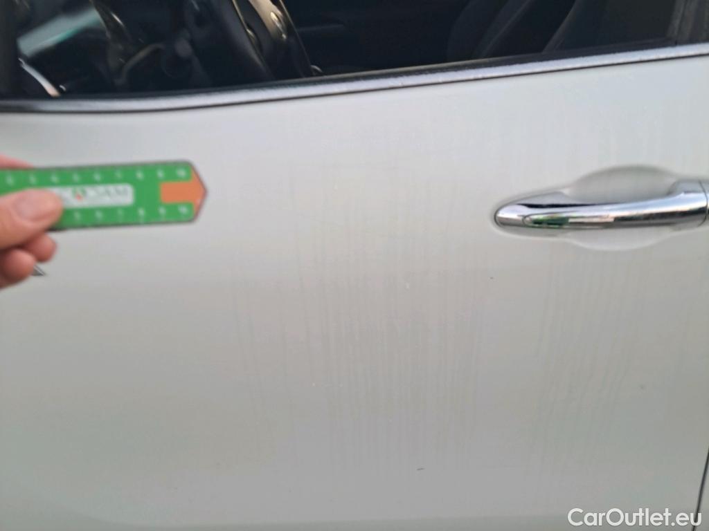  Toyota  Hilux TOYOTA  / 2020 / 4P / pickup 2.8 D-4D 150kW (204CV) Cabina Doble VX #54