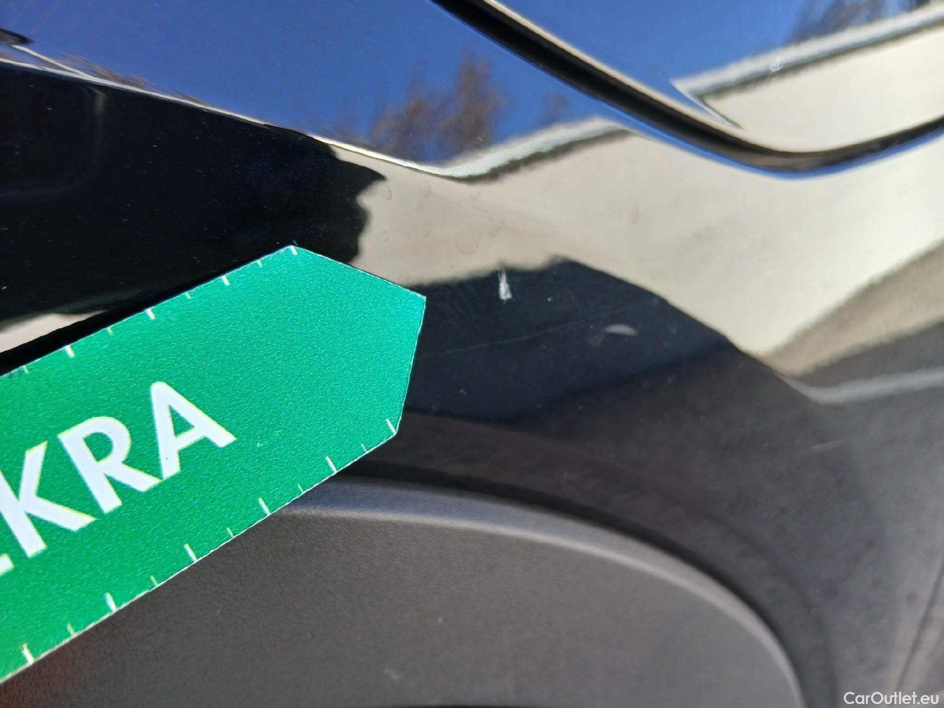  Volvo  XC 40 VOLVO XC40 / 2021 / 5P / todoterreno 1.5 T4 Recharge PHEV Core Auto #13