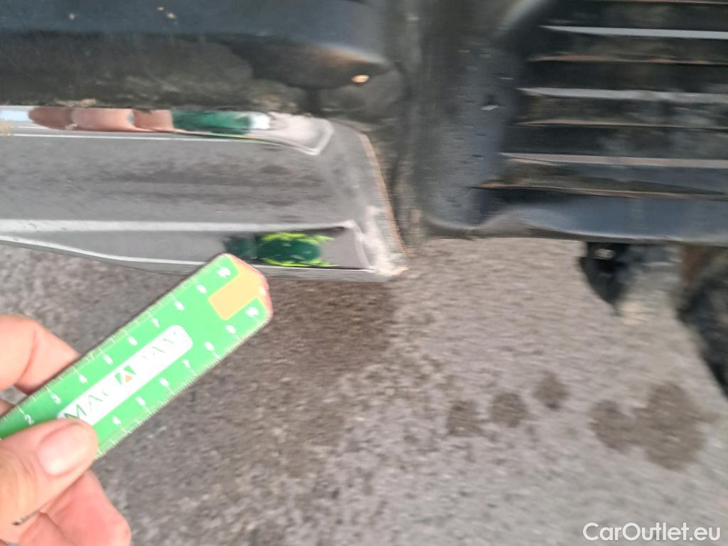  Toyota  Hilux TOYOTA  / 2020 / 4P / pickup 2.8 D-4D 150kW (204CV) Cabina Doble VX #39