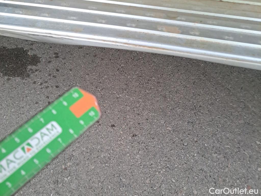  Toyota  Hilux TOYOTA  / 2020 / 4P / pickup 2.8 D-4D 150kW (204CV) Cabina Doble VX #8