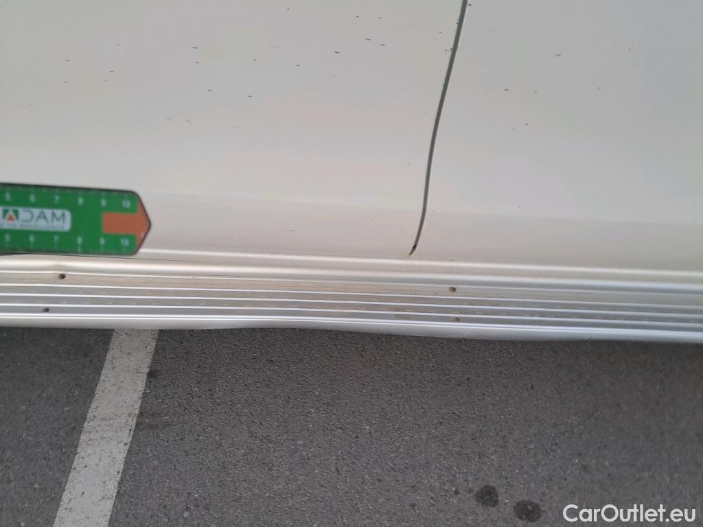  Toyota  Hilux TOYOTA  / 2020 / 4P / pickup 2.8 D-4D 150kW (204CV) Cabina Doble VX #3