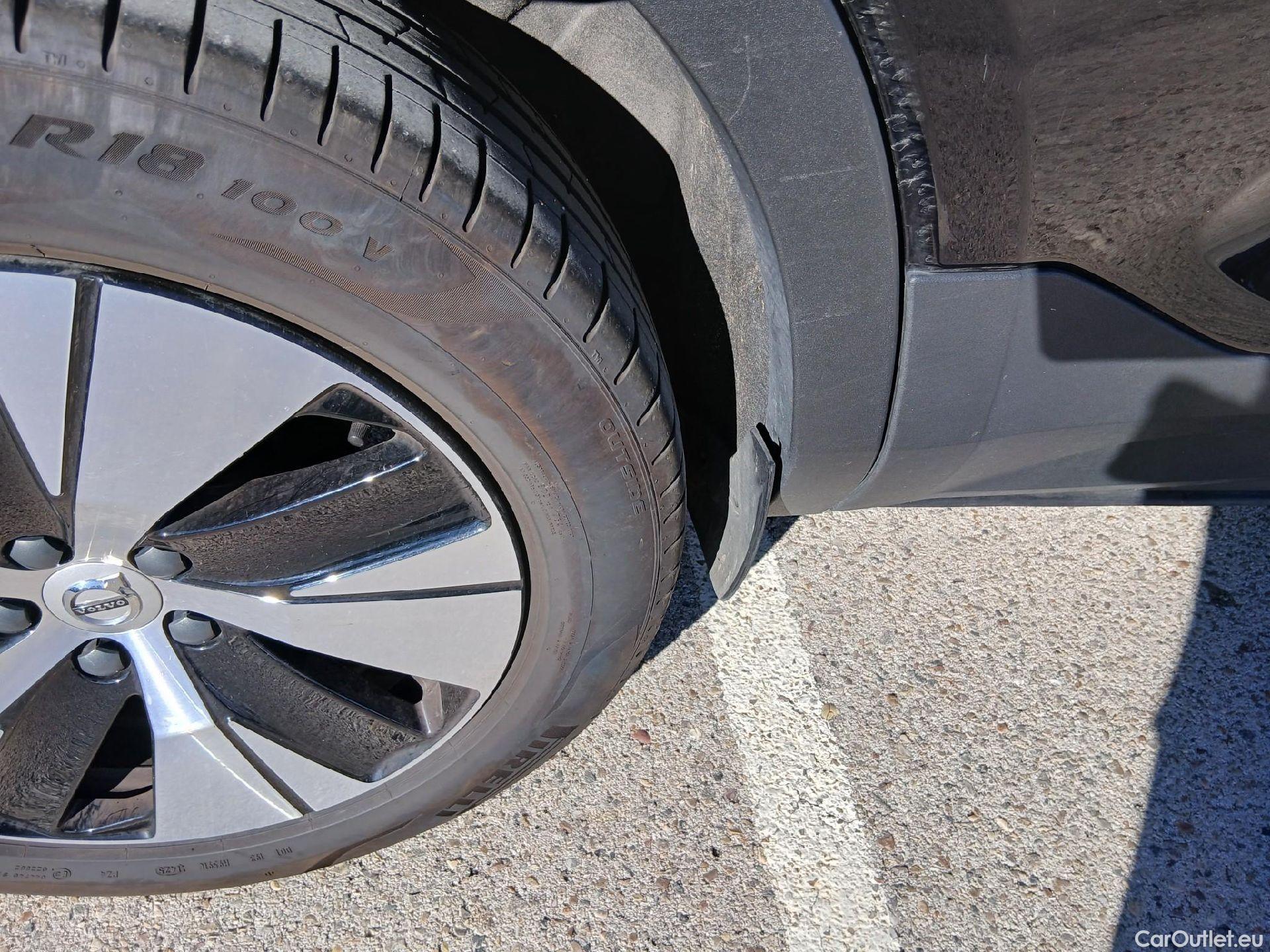  Volvo  XC 40 VOLVO XC40 / 2021 / 5P / todoterreno 1.5 T4 Recharge PHEV Core Auto #55