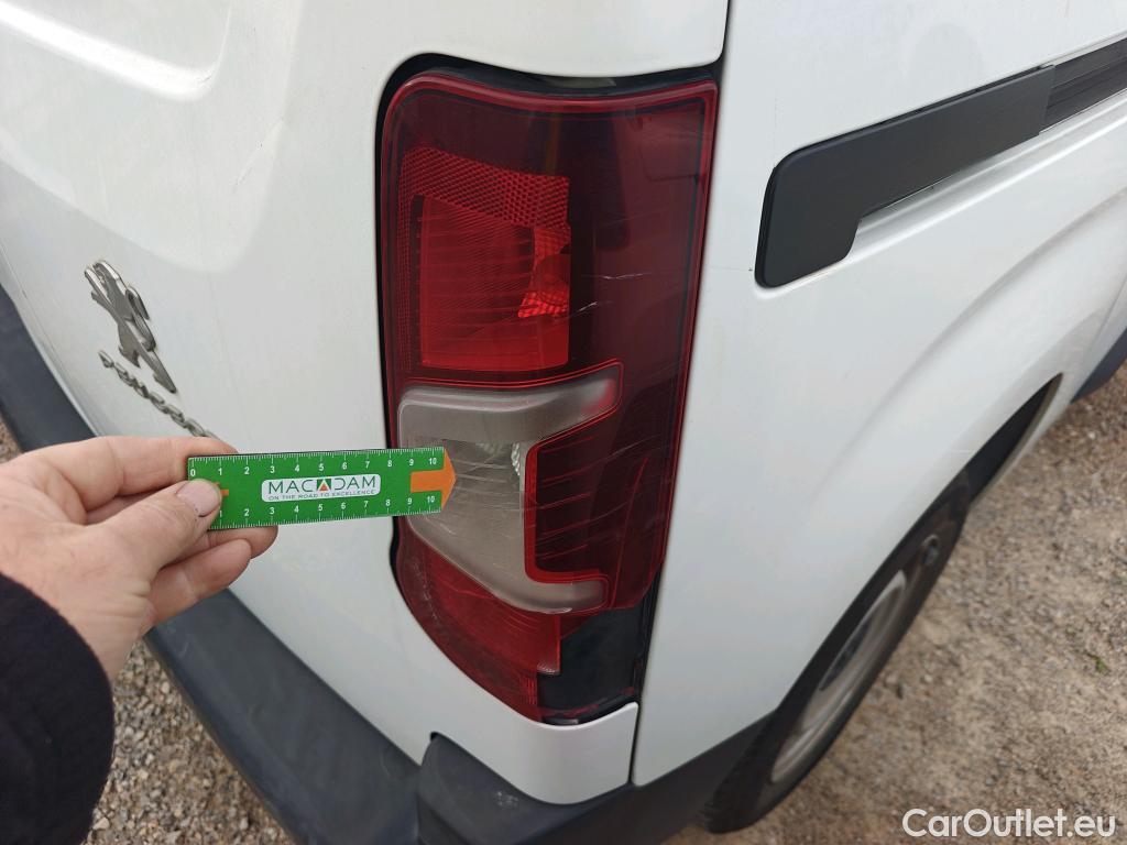  Peugeot  Partner PEUGEOT  / 2018 / 3P / furgón derivado de turismo Pro Standard 600kg BlueHDi 73kW (AC) #5