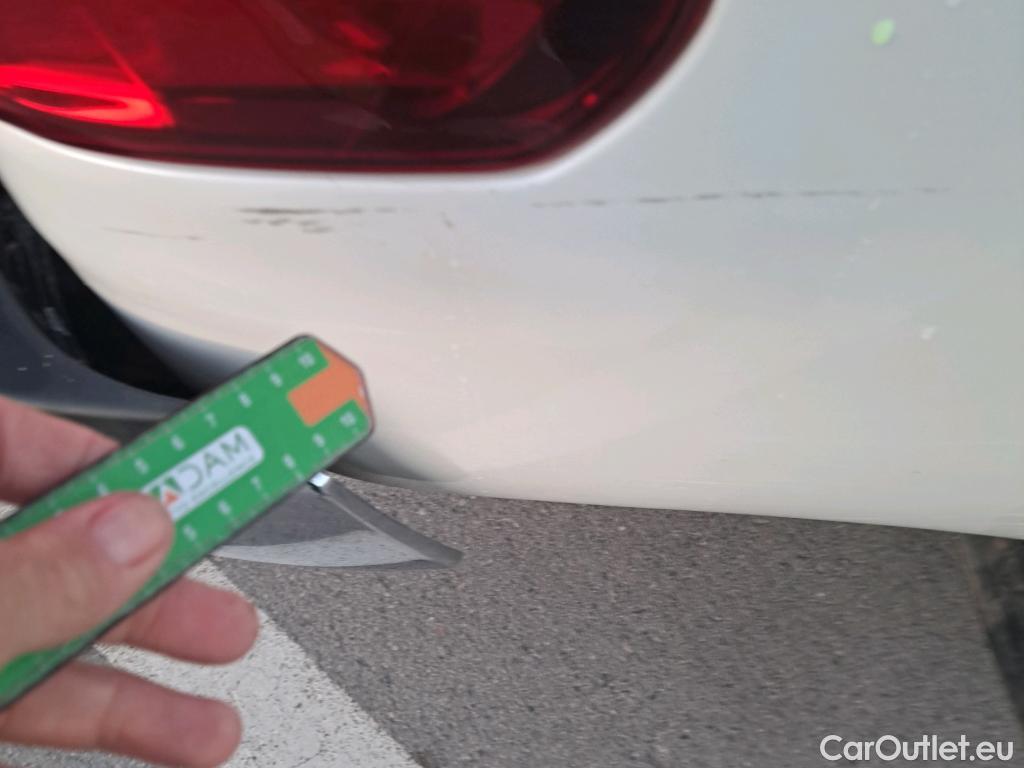  Toyota  Hilux TOYOTA  / 2020 / 4P / pickup 2.8 D-4D 150kW (204CV) Cabina Doble VX #36