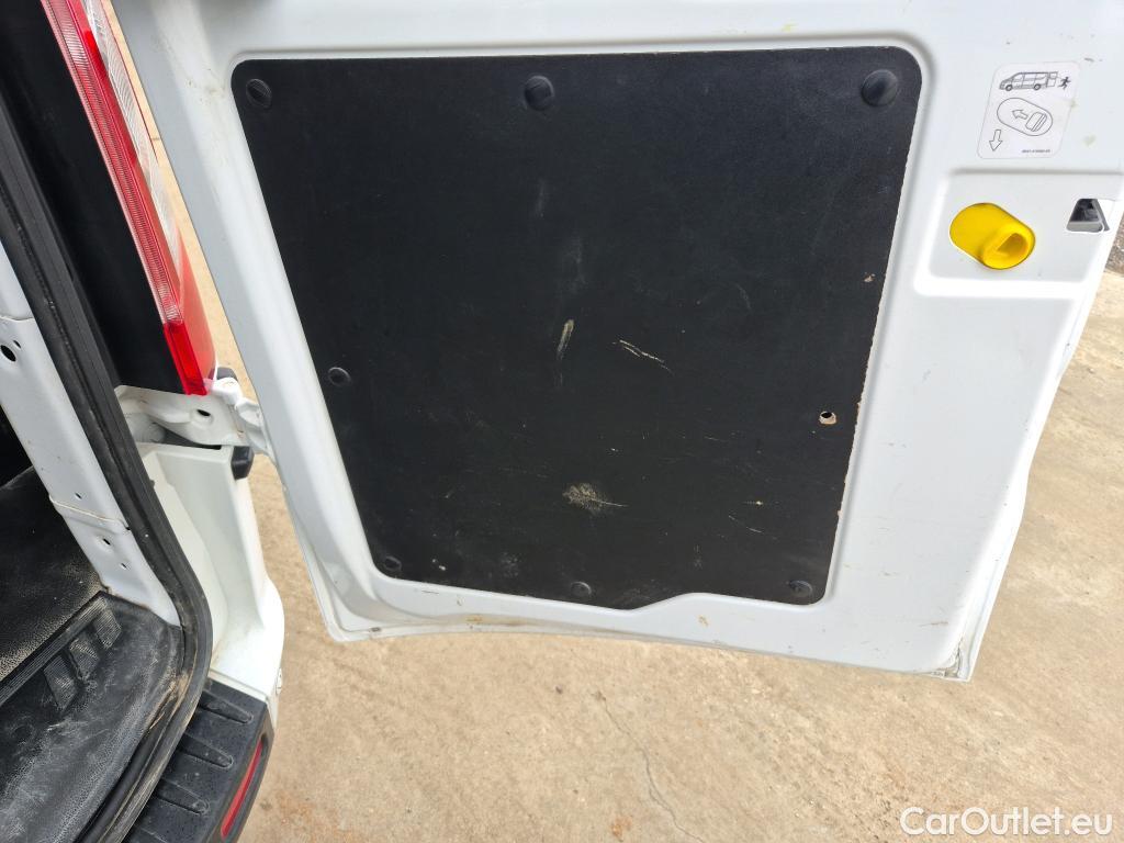  Ford  Transit FORD  Custom / 2012 / 4P / combi Mixto 2.0 TDCI 96kW 320 L1 Trend MHEV #11