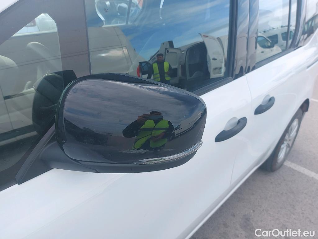  Renault  Kangoo RENAULT  Combi / 2021 / 5P / combi Life Edition One 1.5 Blue dCi 70kW(95CV) (IND)(AC) #18