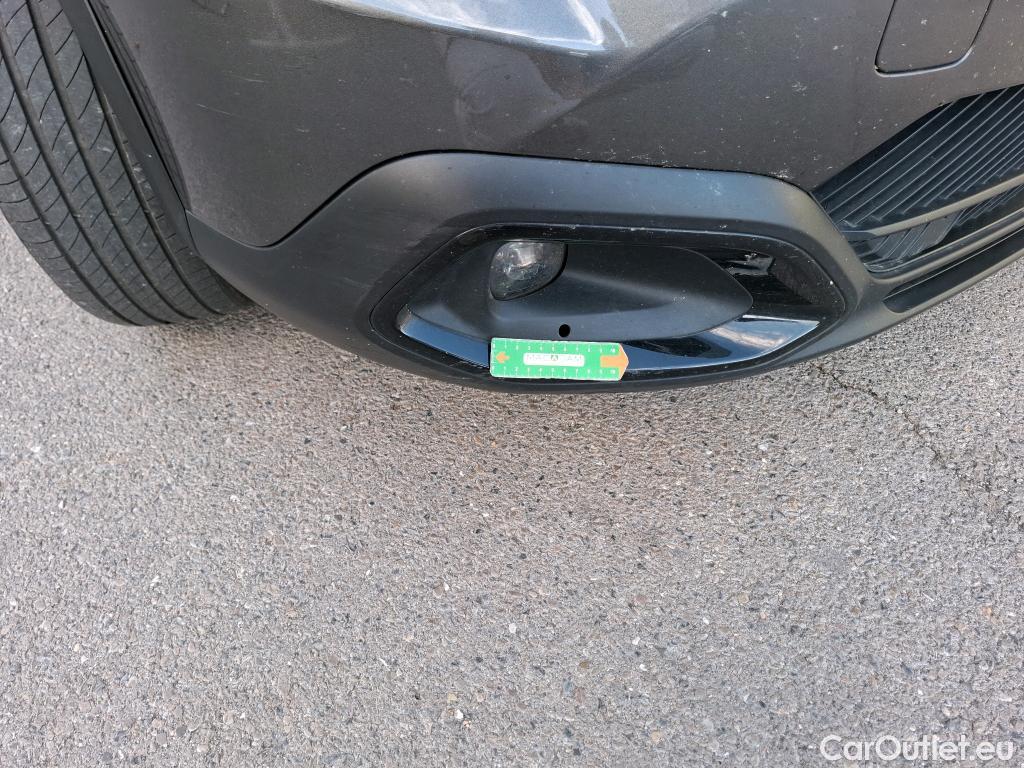  Citroen  C4  Berline Feel Pack 1.5 BlueHDI 110CV BVM6 E6d #38