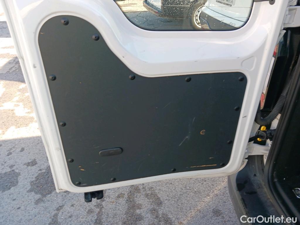  Volkswagen  Caddy VOLKSWAGEN  / 2020 / 4P / combi Kombi 2.0 TDI 75kW (102CV) (CX) #15