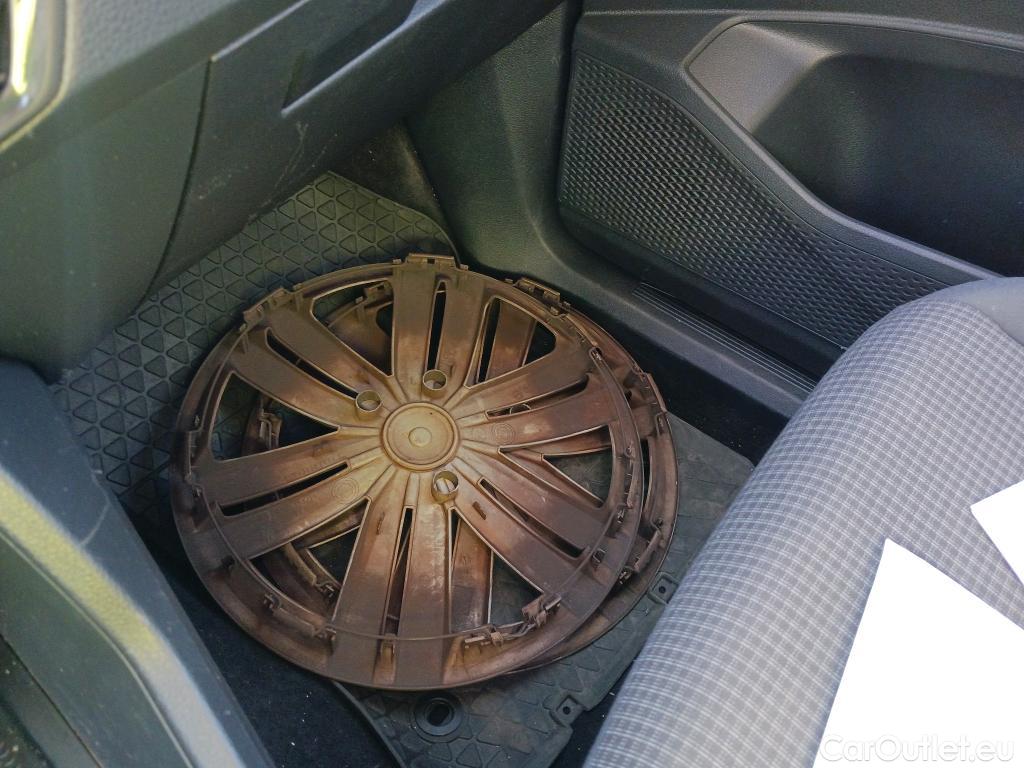  Volkswagen  Caddy VOLKSWAGEN  / 2020 / 4P / combi Kombi 2.0 TDI 75kW (102CV) (CX) #8