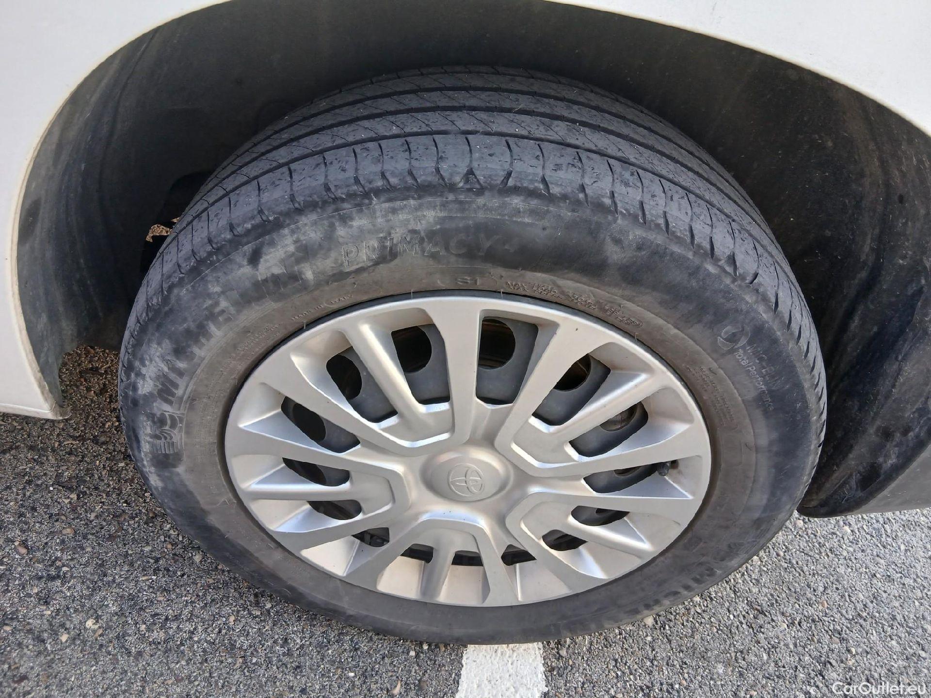  Toyota  Proace TOYOTA  CITY 1.5D 75kW (100CV) GX L1 (AC) #6