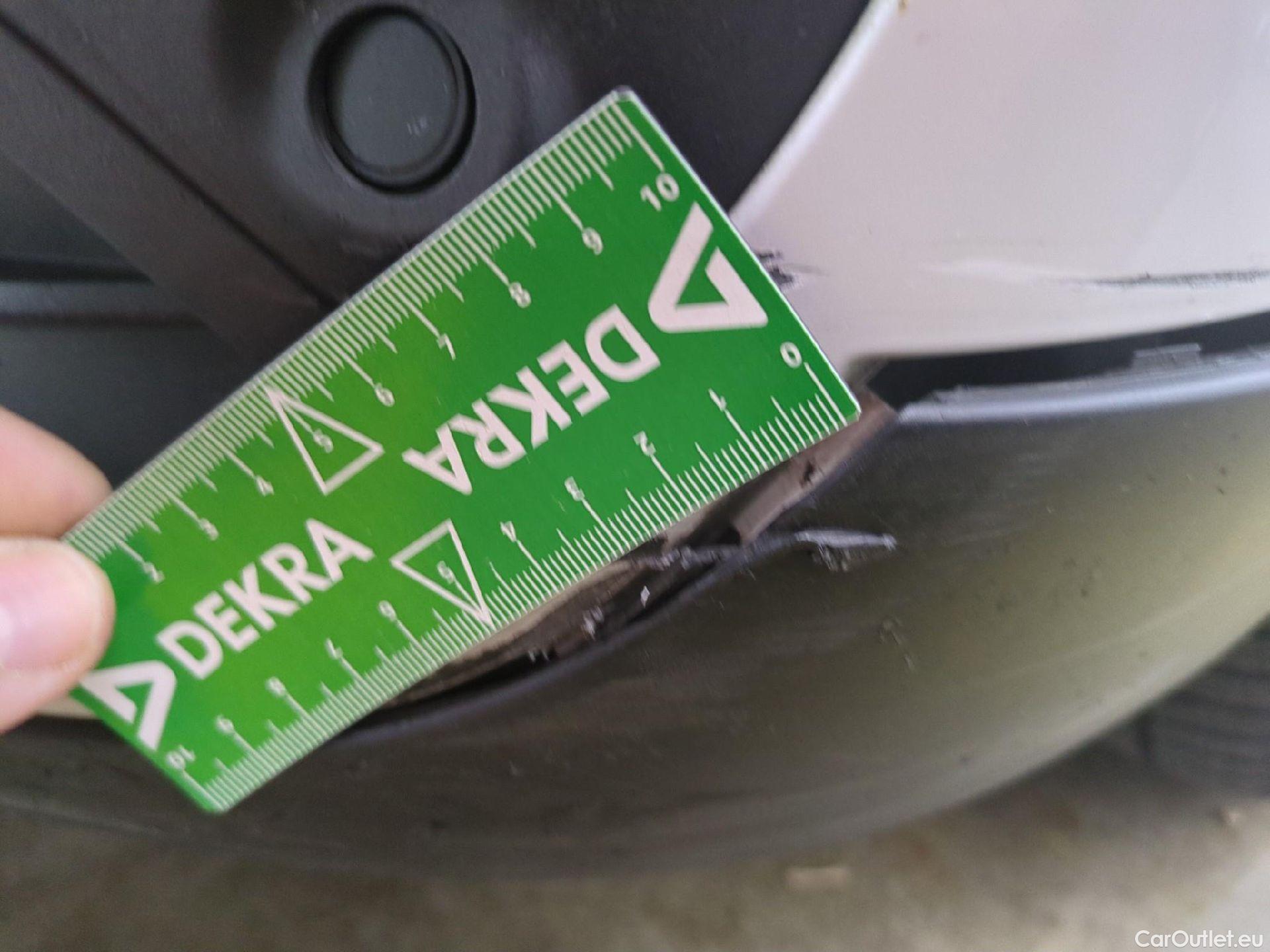  Bmw  X1 Série  sDrive16d Lounge 1.5 115CV BVA7 E6d #28