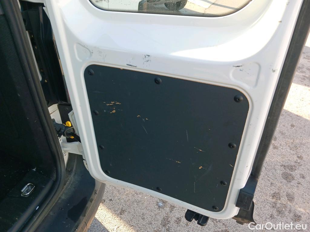  Volkswagen  Caddy VOLKSWAGEN  / 2020 / 4P / combi Kombi 2.0 TDI 75kW (102CV) (CX) #26