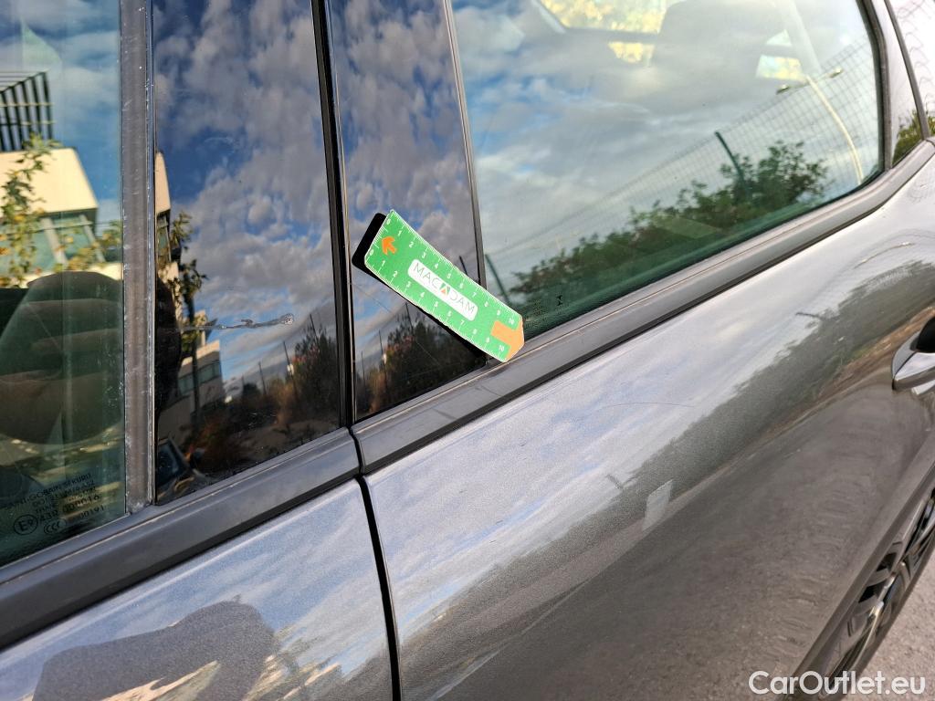  Citroen  C4  Berline Feel Pack 1.5 BlueHDI 110CV BVM6 E6d #30