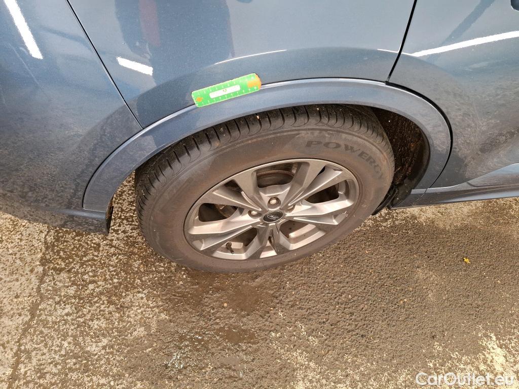  Ford  Kuga  ST-Line X Hybrid 2.5 190CV BVA6 E6dT #7