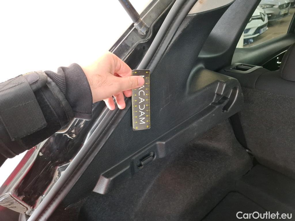  Nissan  Qashqai NISSAN  / 2017 / 5P / Crossover 1.5 DCI 115 DCT Business Edition #19