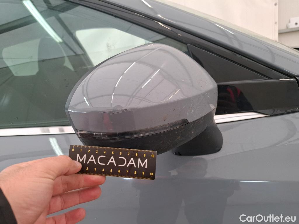  Nissan  Qashqai NISSAN  / 2021 / 5P / Crossover 1.3 MHEV 158ch Xtronic N-Style(SP) #31