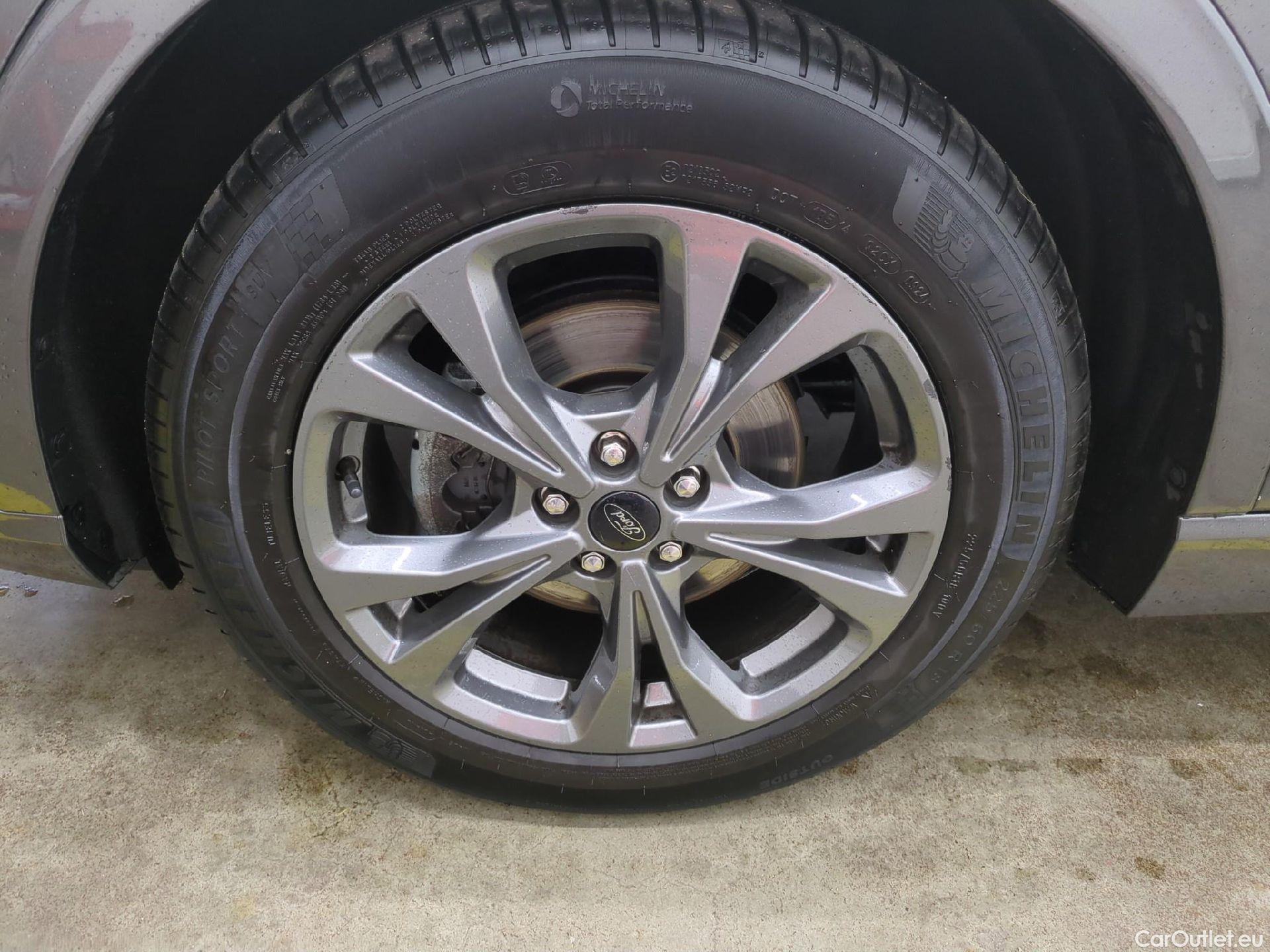  Ford  Kuga FORD  / 2019 / 5P / SUV 1.5 EcoBlue 120ch auto St-Line Business #2