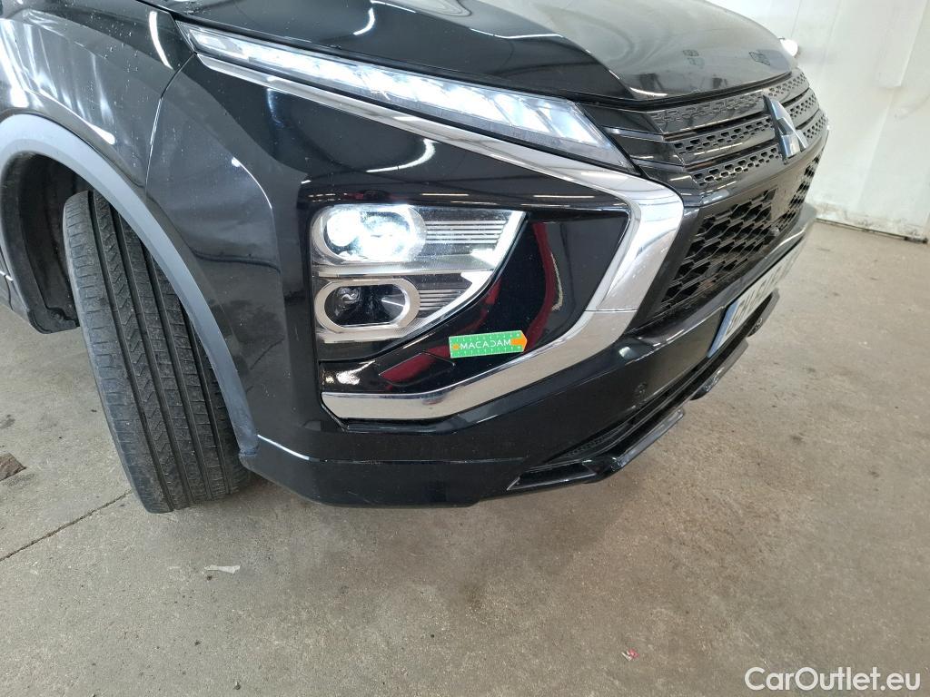  Land Rover  Discovery MITSUBISHI Eclipse Cross / 2020 / 5P / SUV 2.4 Twin Motor 4WD Intense Style #9