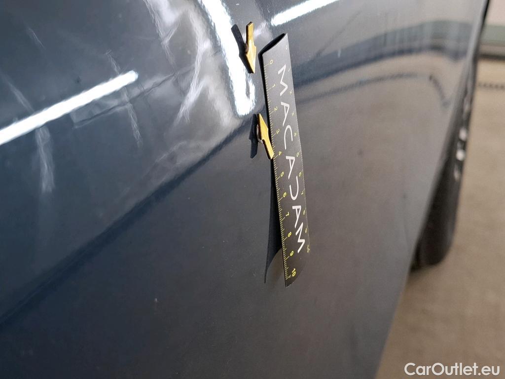  Mercedes  GLA MERCEDES-BENZ  / 2020 / 5P / SUV 2.0  200 D BUSINESS LINE DCT #17