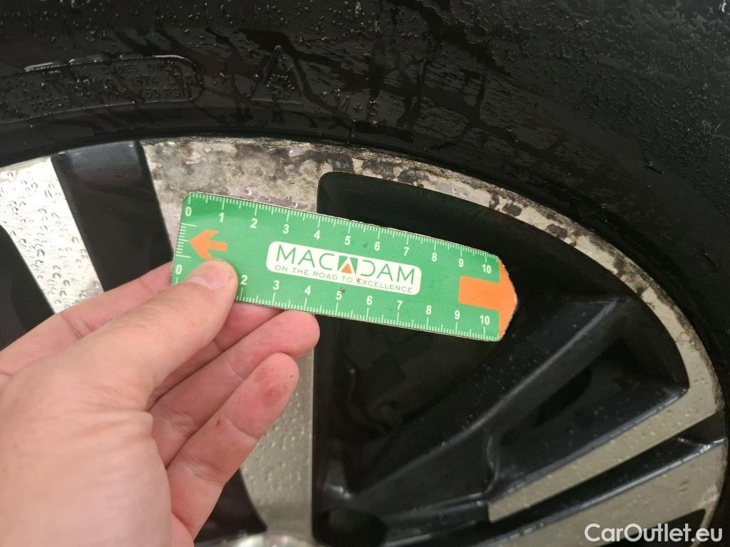  Peugeot  3008  Allure Business 1.5 HDi 130CV BVA8 E6d #16