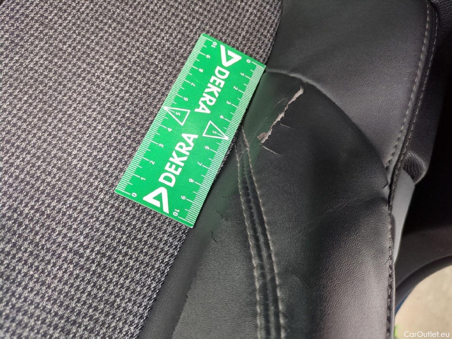  Peugeot  5008  Allure Business 1.5 HDi 130CV BVA8 7 Sieges E6dT #2