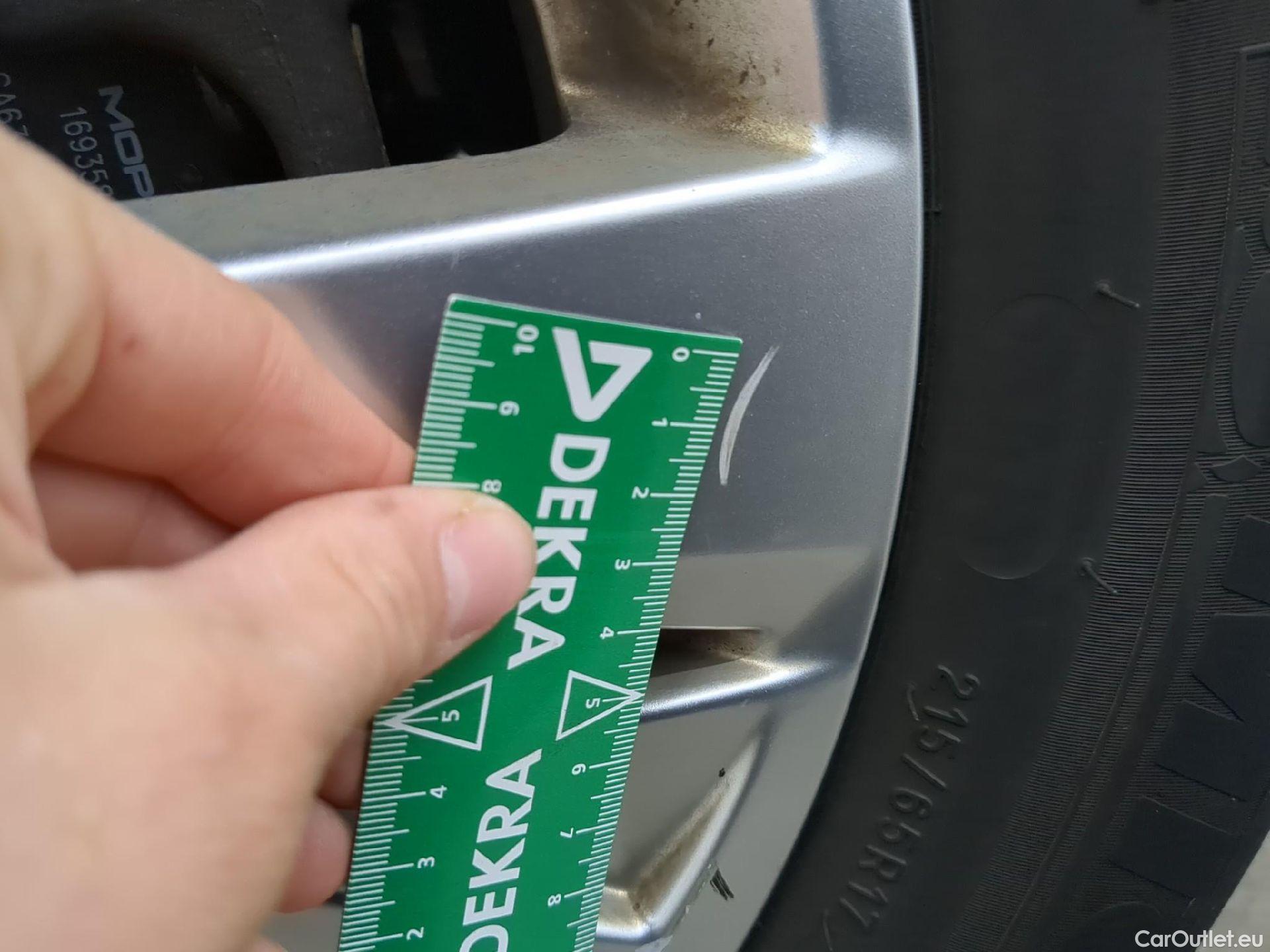  Peugeot  3008  II Active Pack 1.5 HDi 130CV BVA8 E6d #13