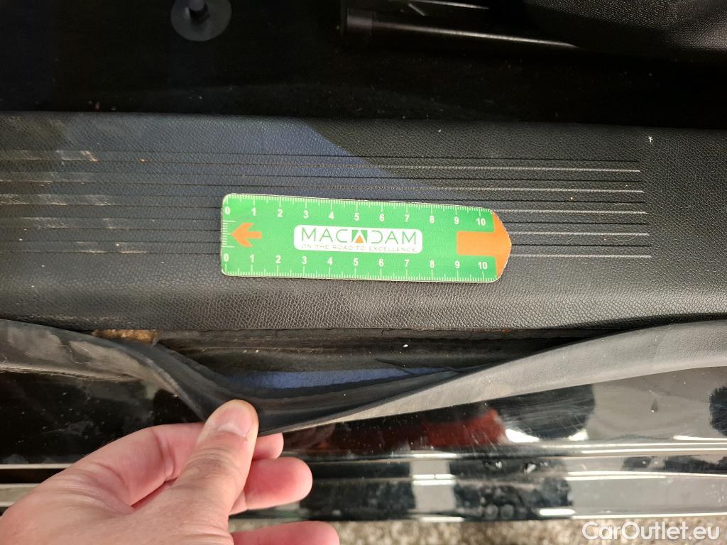  Peugeot  308  Active Pack 1.5 HDi 130CV BVA8 E6d #15