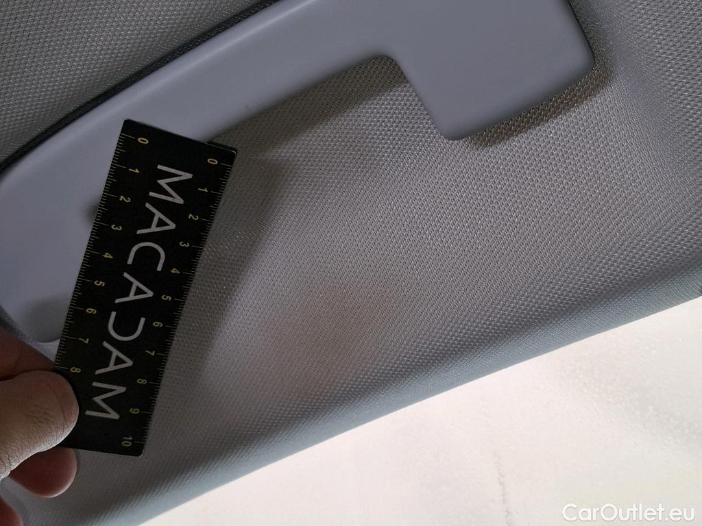  Peugeot  3008  Allure 1.5 HDi 130CV BVA8 E6d #48