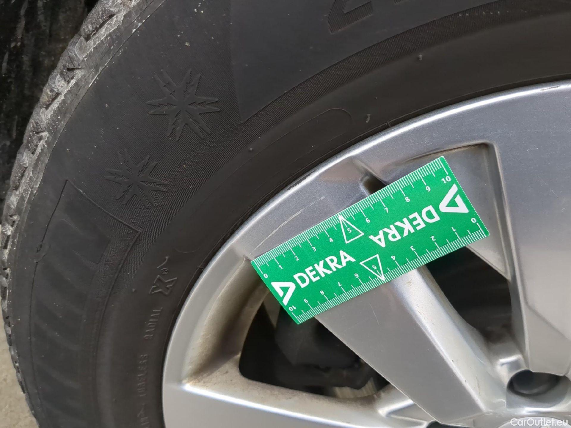  Peugeot  3008  II Active Pack 1.5 HDi 130CV BVA8 E6d #16