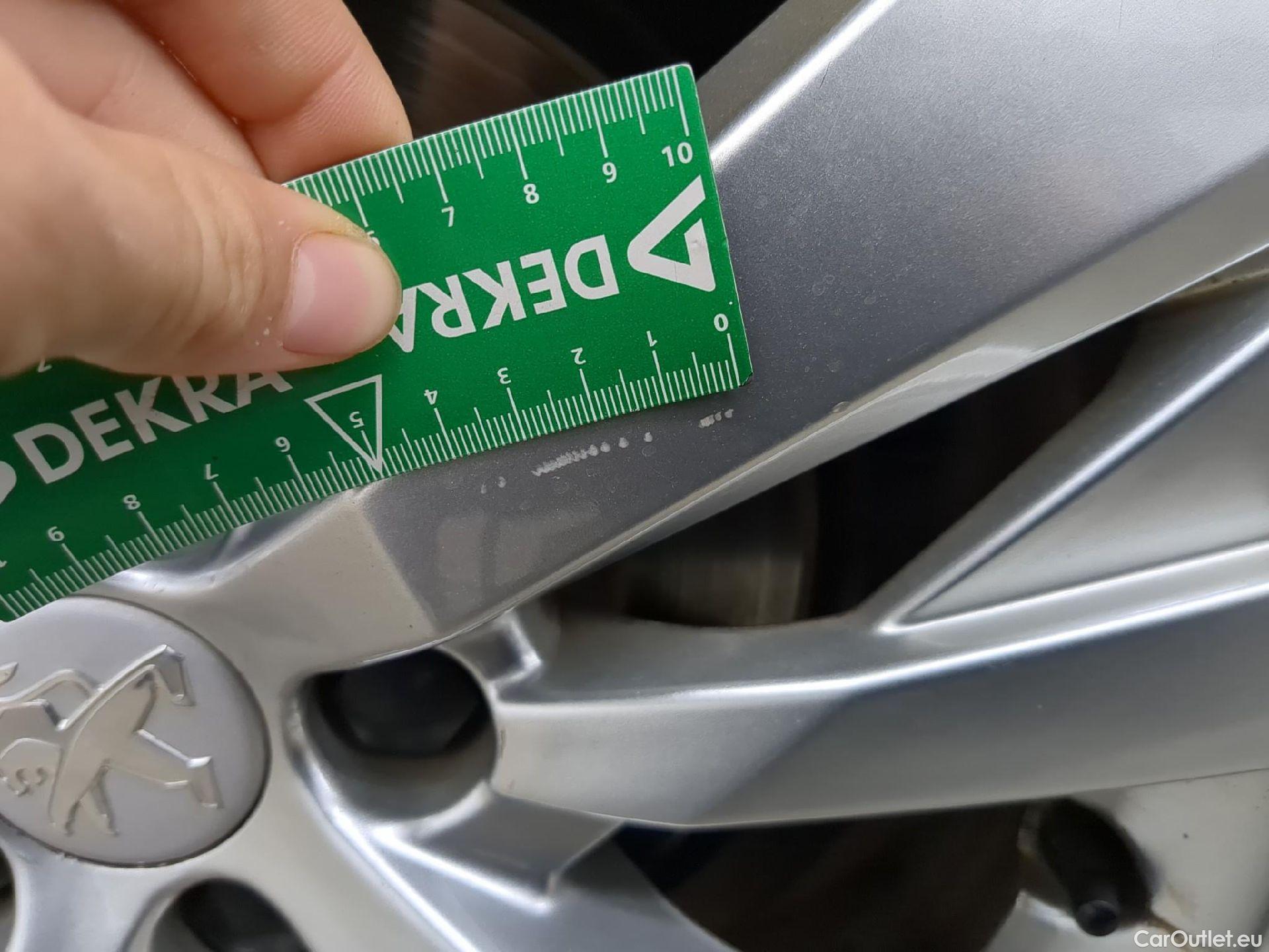  Peugeot  3008  II Active Pack 1.5 HDi 130CV BVA8 E6d #5