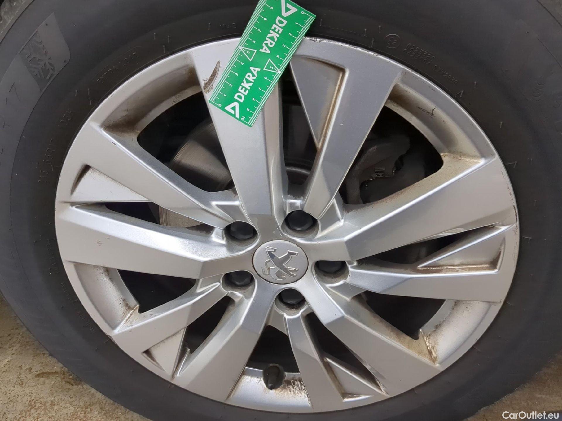  Peugeot  3008  II Active Pack 1.5 HDi 130CV BVA8 E6d #6