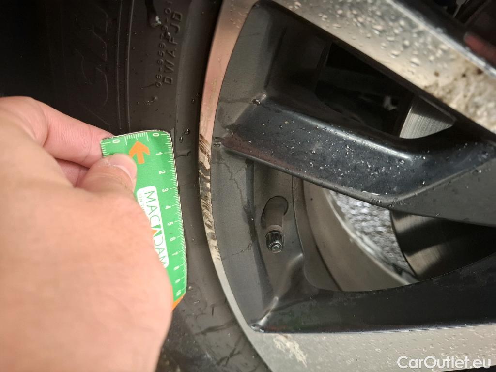  Peugeot  3008  Allure Business 1.5 HDi 130CV BVA8 E6d #17