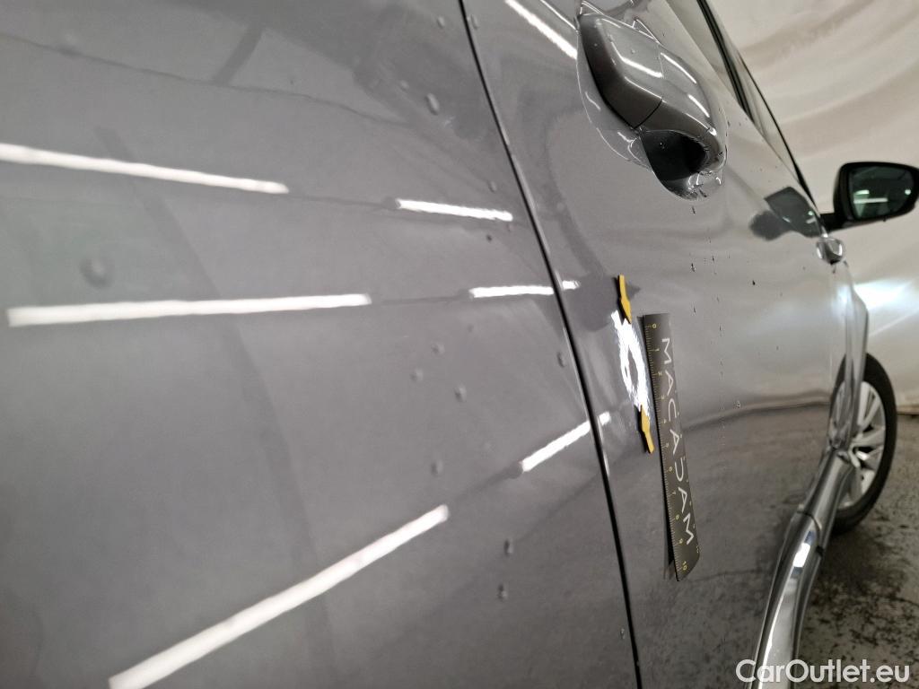  Peugeot  5008  Style 1.5 HDi 130CV BVA8 7 Sieges E6d #17