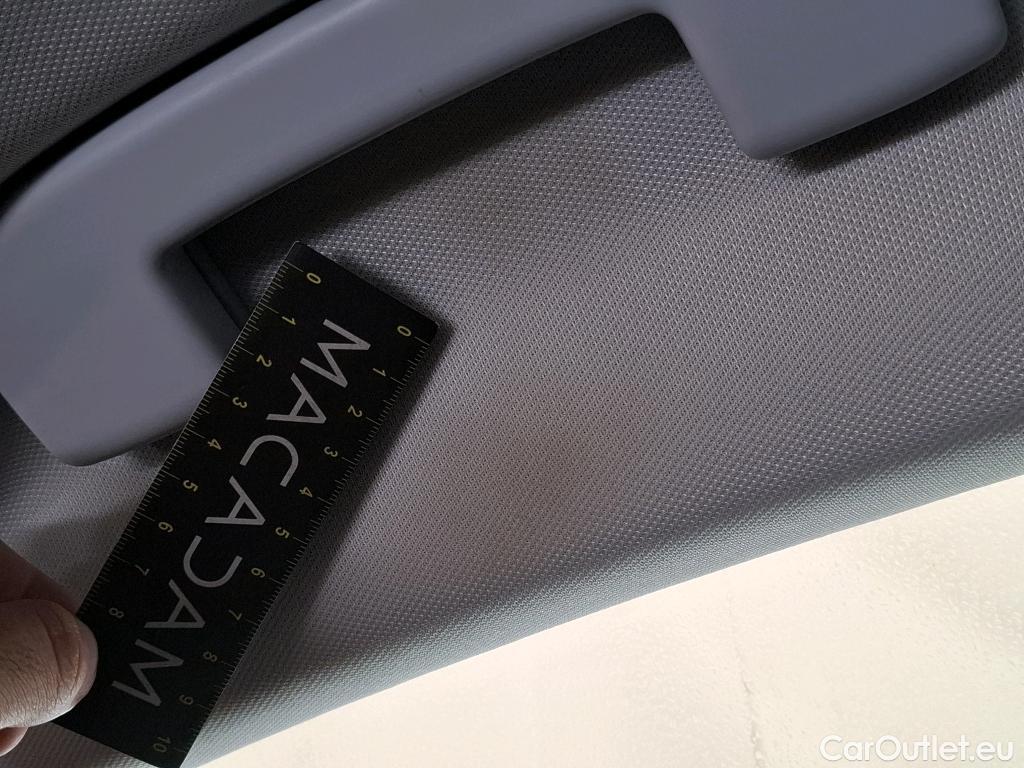  Peugeot  3008  Allure 1.5 HDi 130CV BVA8 E6d #47