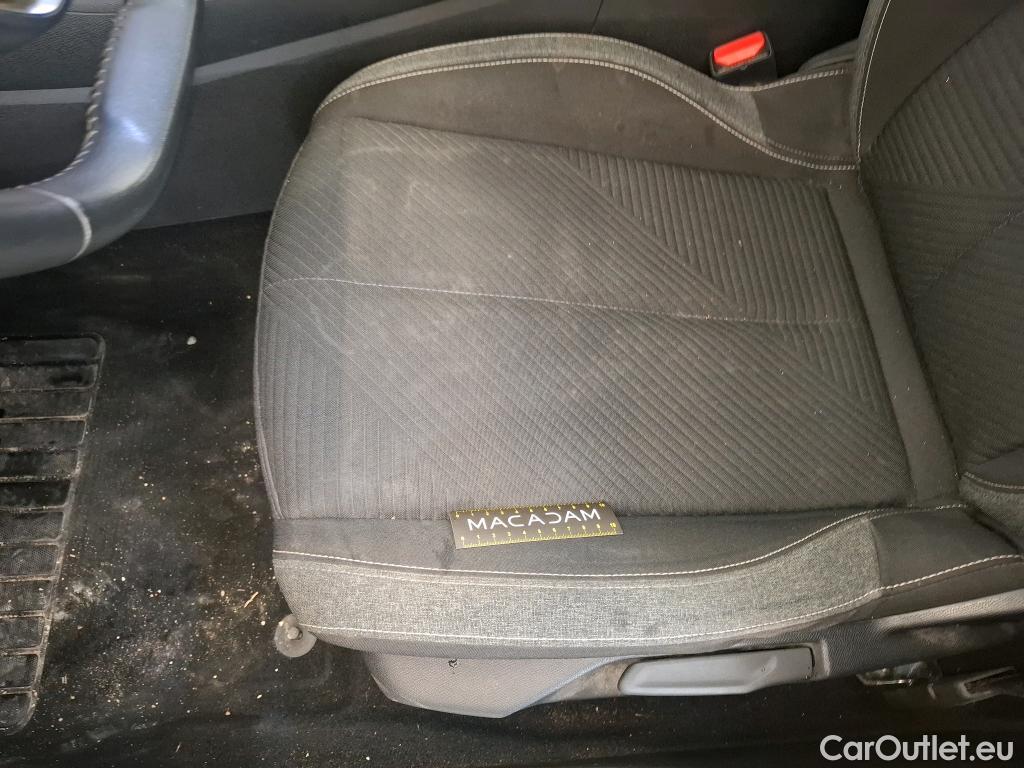  Peugeot  308 PEUGEOT  SW / 2021 / 5P / Break BlueHDi 130 EAT8 ACTIVE PACK #34