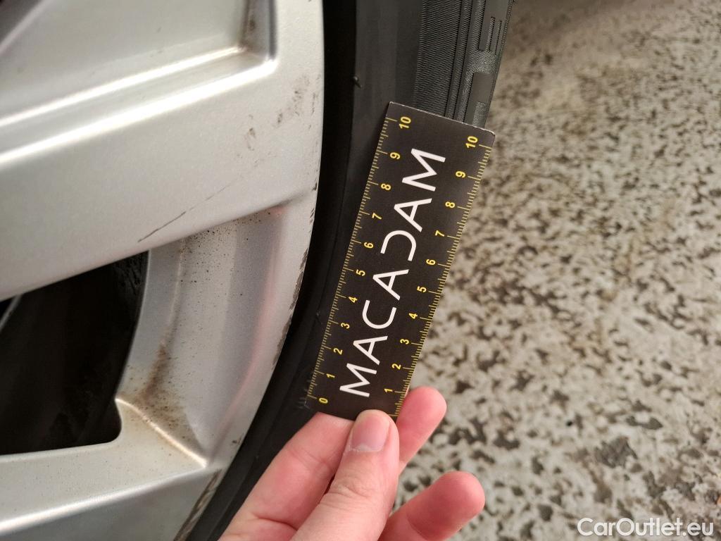  Peugeot  5008  Style 1.5 HDi 130CV BVA8 7 Sieges E6d #7