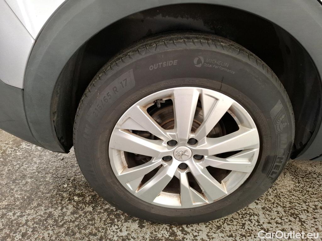  Peugeot  5008  Style 1.5 HDi 130CV BVA8 7 Sieges E6d #4