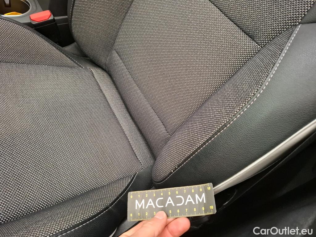  Renault  Captur  II Intens 1.5 dCi 115CV BVA7 E6dT #1