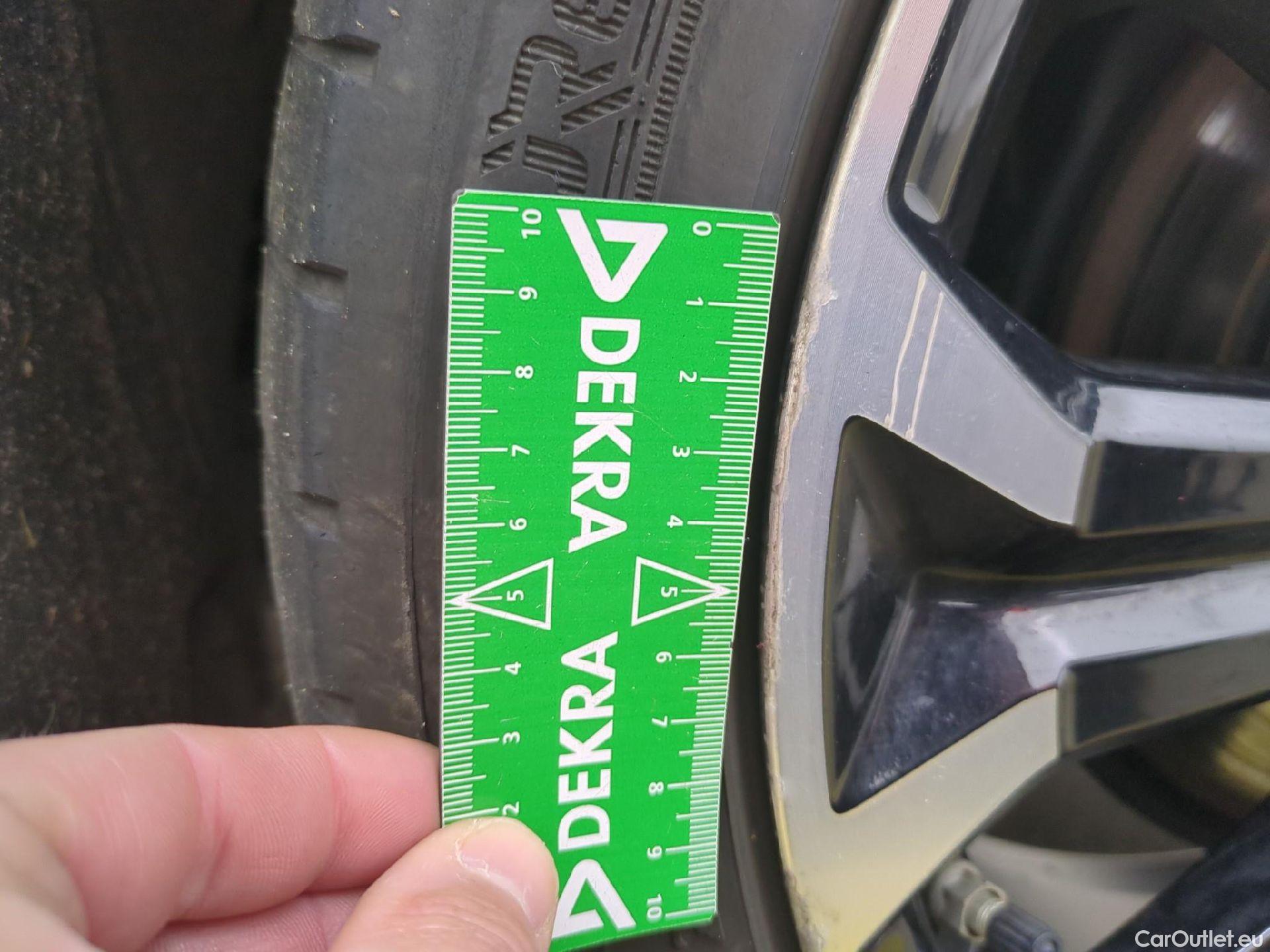  Toyota  Corolla TOYOTA  Touring Sports / 2018 / 5P / Break Hybride 122h GR Sport #12