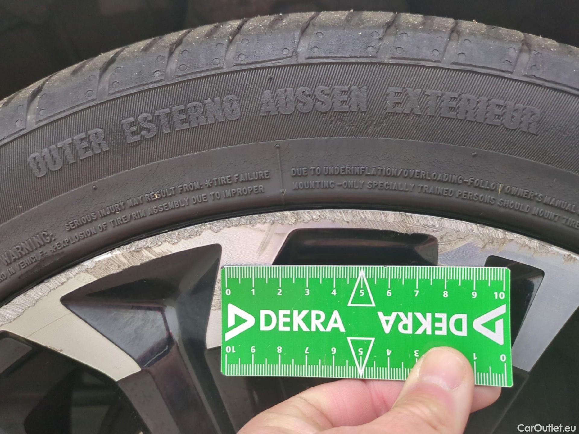  Toyota  Corolla TOYOTA  Touring Sports / 2018 / 5P / Break Hybride 122h GR Sport #27