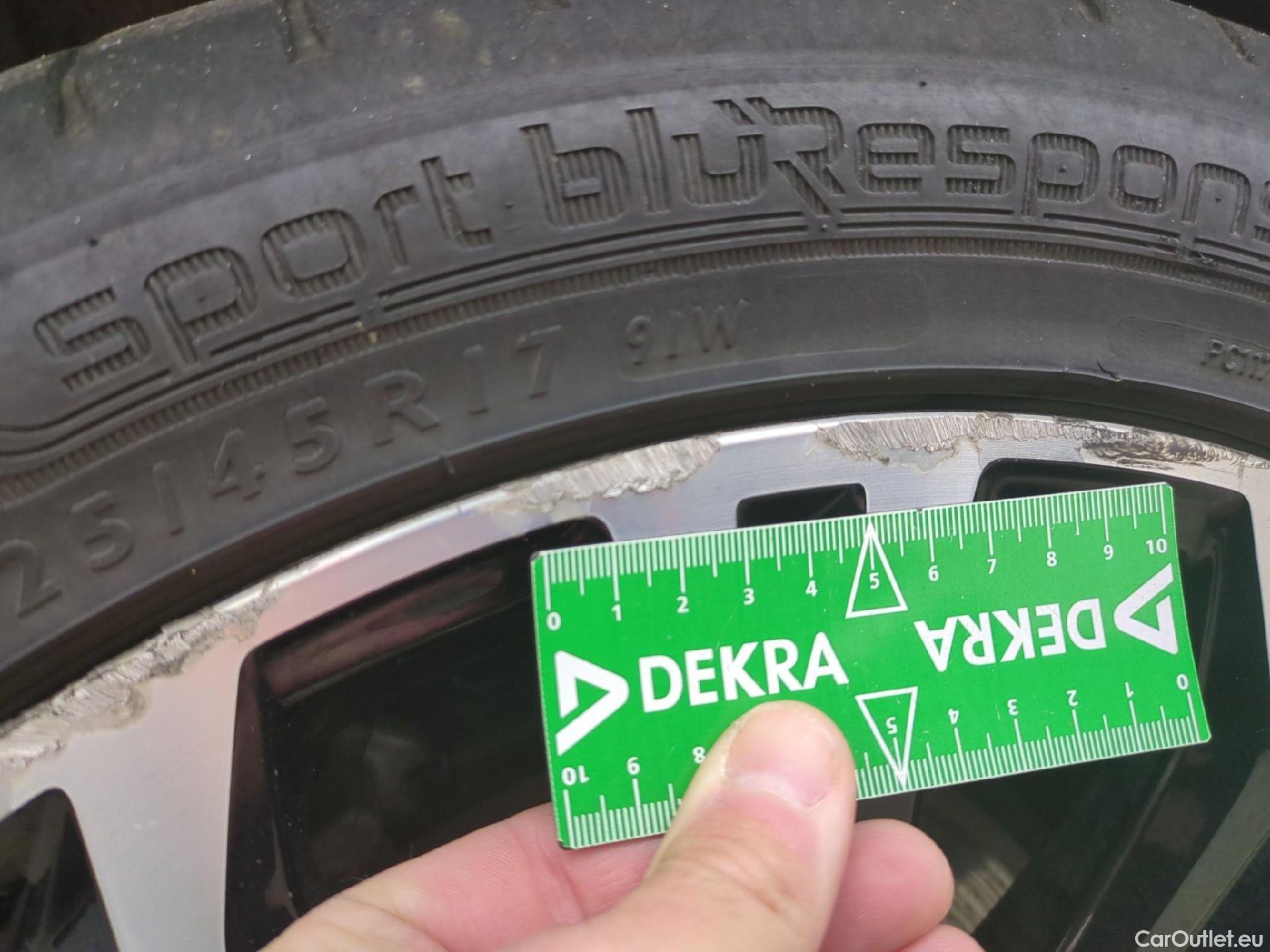  Toyota  Corolla TOYOTA  Touring Sports / 2018 / 5P / Break Hybride 122h GR Sport #21